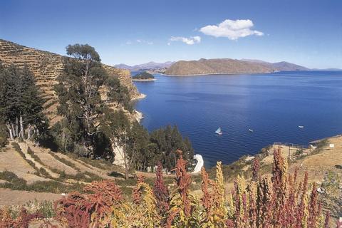 Day Cruise La Paz to Puno by Catamaran and buses Peru